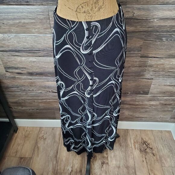 Susan Lawrence Long Faux Button Skirt Black White Design, Women's Size Large - Picture 1 of 9